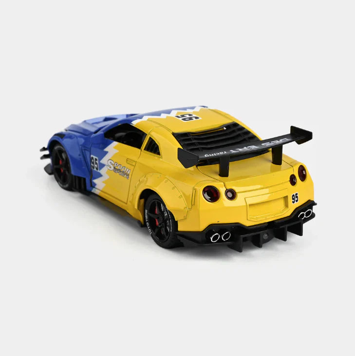 Che Zhi Nissan GTR 1:24 Diecast Light Sound Open Doors