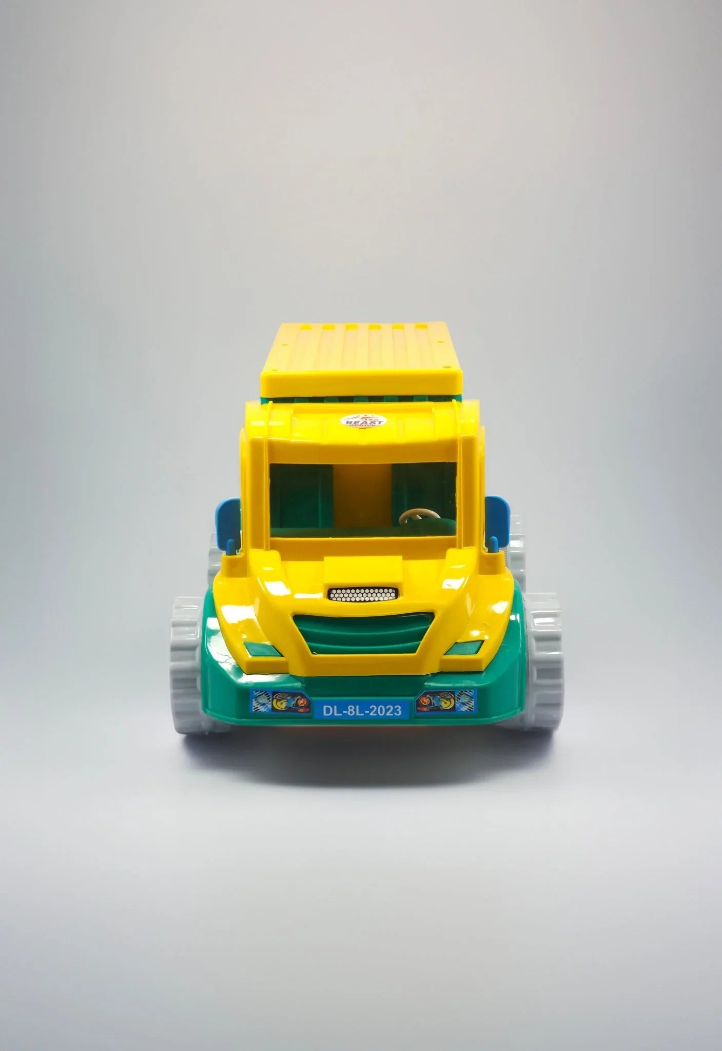 BEAST CONTAINER