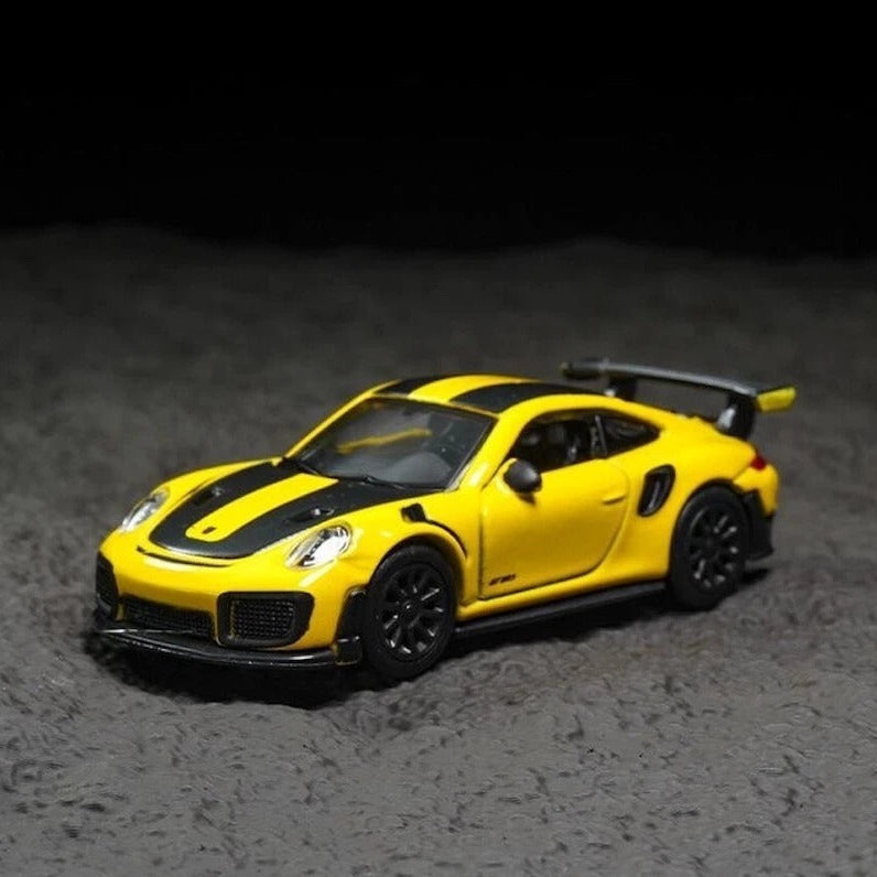 Bburago Porsche 911 GT2 RS Yellow - 1 : 64 Diecast Scale Model