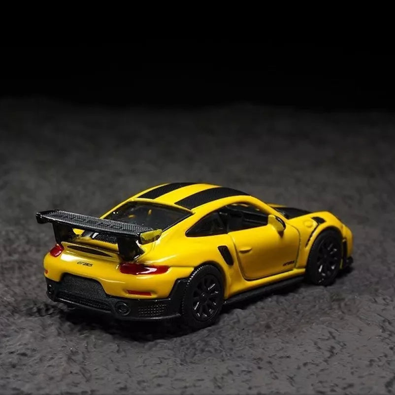 Bburago Porsche 911 GT2 RS Yellow - 1 : 64 Diecast Scale Model